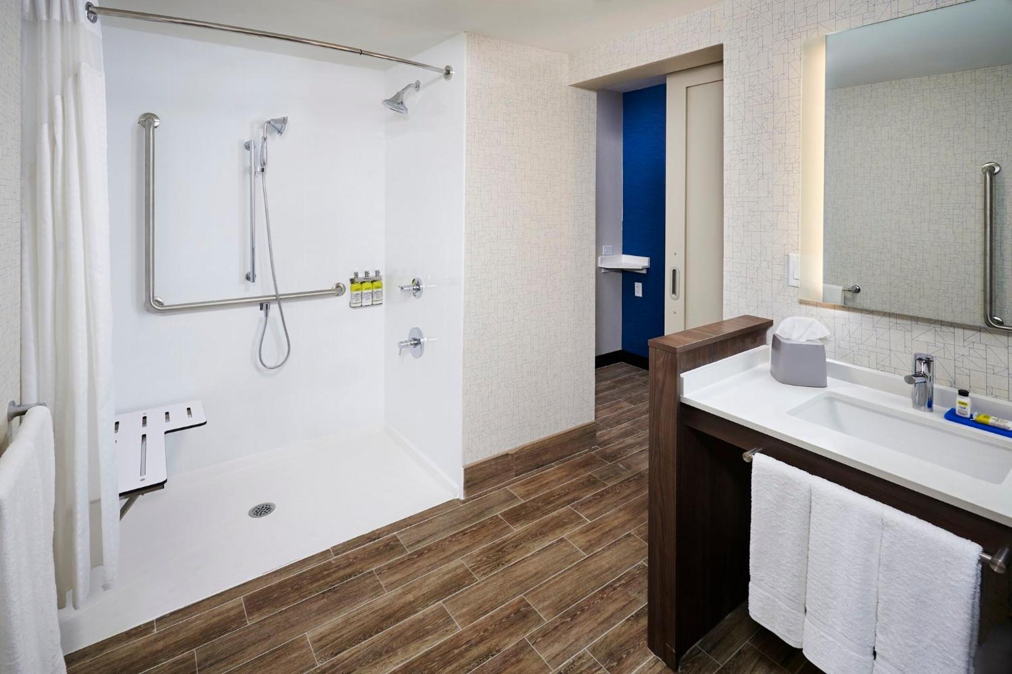 Holiday Inn Express - Sarnia - Point Edward By Ihg Bagian luar foto